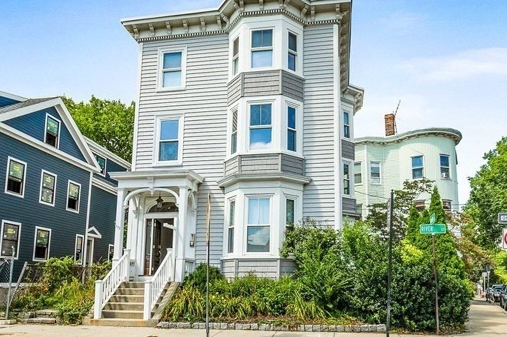 133 River St, #2