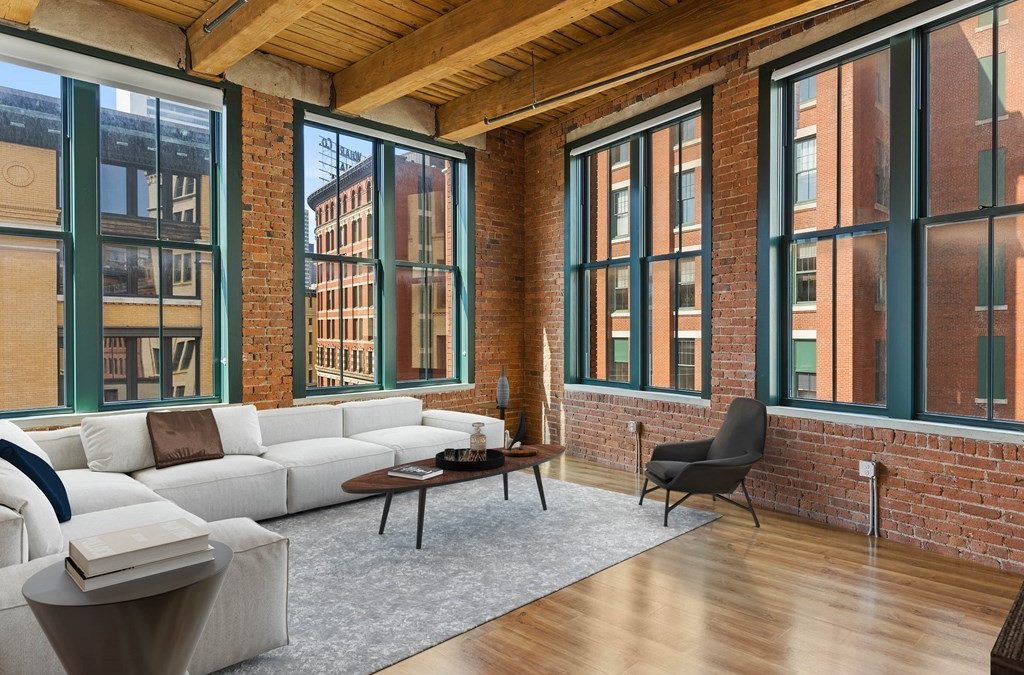 49 Melcher Street, Unit 204