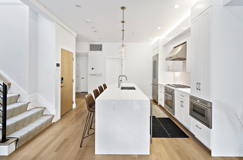11 Isabella Street, PH
