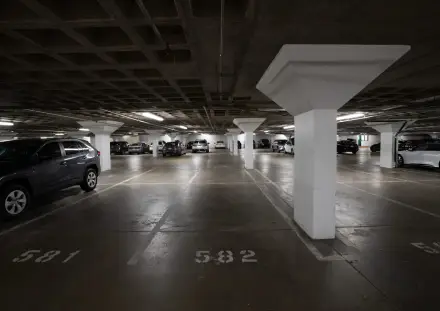 Hawthorne Place Parking Spaces | West End