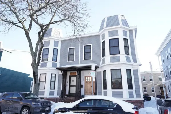 655 E 5th Street