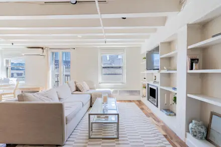 33 Commercial Wharf, Unit 33